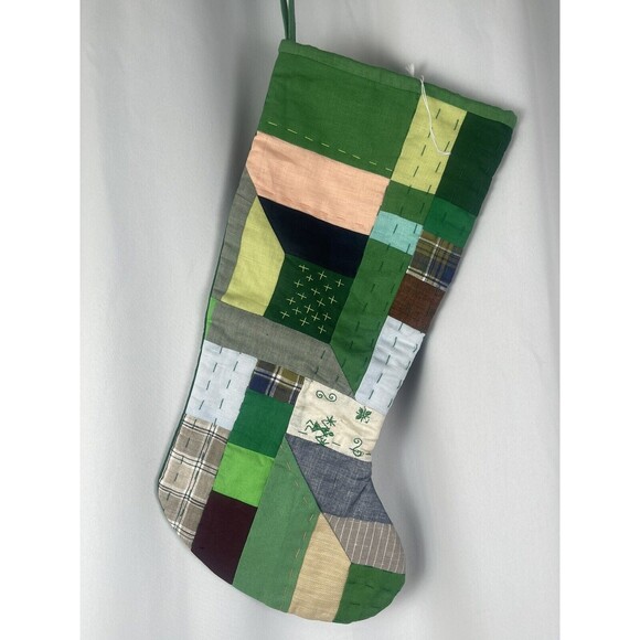 Thompson Street Stupid Quilted Patchwork Christmas Stocking In Green New - Picture 1 of 5
